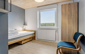 4 habitaciones, cuna de viaje y wifi gratis 