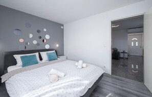2 habitaciones, wifi gratis y ropa de cama