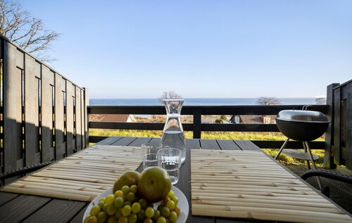 Amazing apartment in Allinge with WiFi