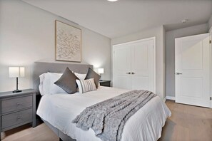 4 Schlafzimmer, Bügeleisen/Bügelbrett, WLAN, Bettwäsche