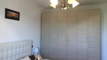 2 Schlafzimmer, Bügeleisen/Bügelbrett, kostenloses WLAN, Bettwäsche