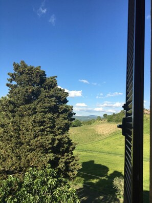 Interior - Apartment 'La Casina Nel Borgo' with Mountain View, Private Terrace and Wi-Fi (Cetona)