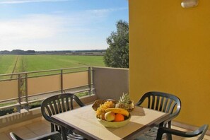 Outdoor dining - Italy Two-room apartment 4 beds (Luni Mare)