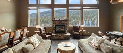 Smart TV, fireplace, offices