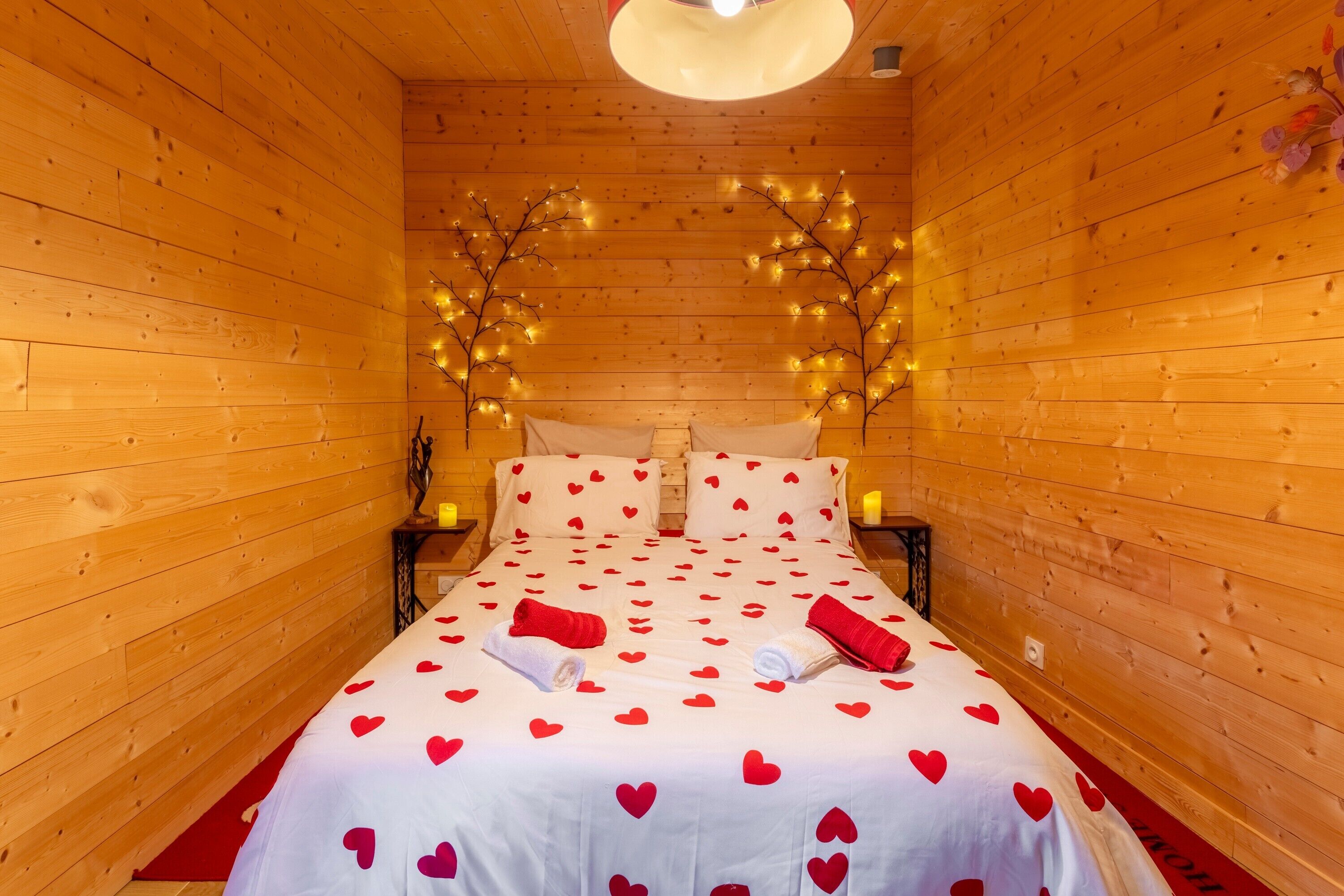 1 quarto, Wi-Fi de cortesia, roupa de cama