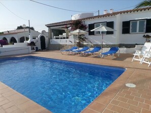 Pool - Villa 'Las Amapolas' with Private Pool, Wi-Fi and Air Conditioning (Cala en Porter)