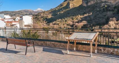 Apartment 'Planta Alta' with Private Terrace