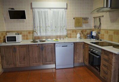 Casa rural 'La Abuela Marcelina' con jardín privado y Wi-Fi