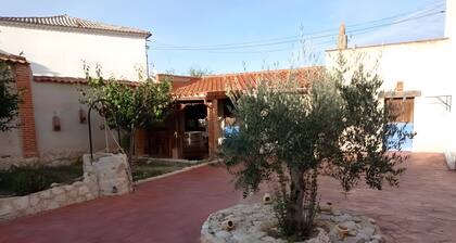 Country House 'La Abuela Marcelina' with Private Garden and Wi-Fi