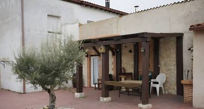 Country House 'La Abuela Marcelina' with Private Garden and Wi-Fi
