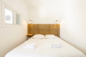 1 quarto, Wi-Fi de cortesia, roupa de cama