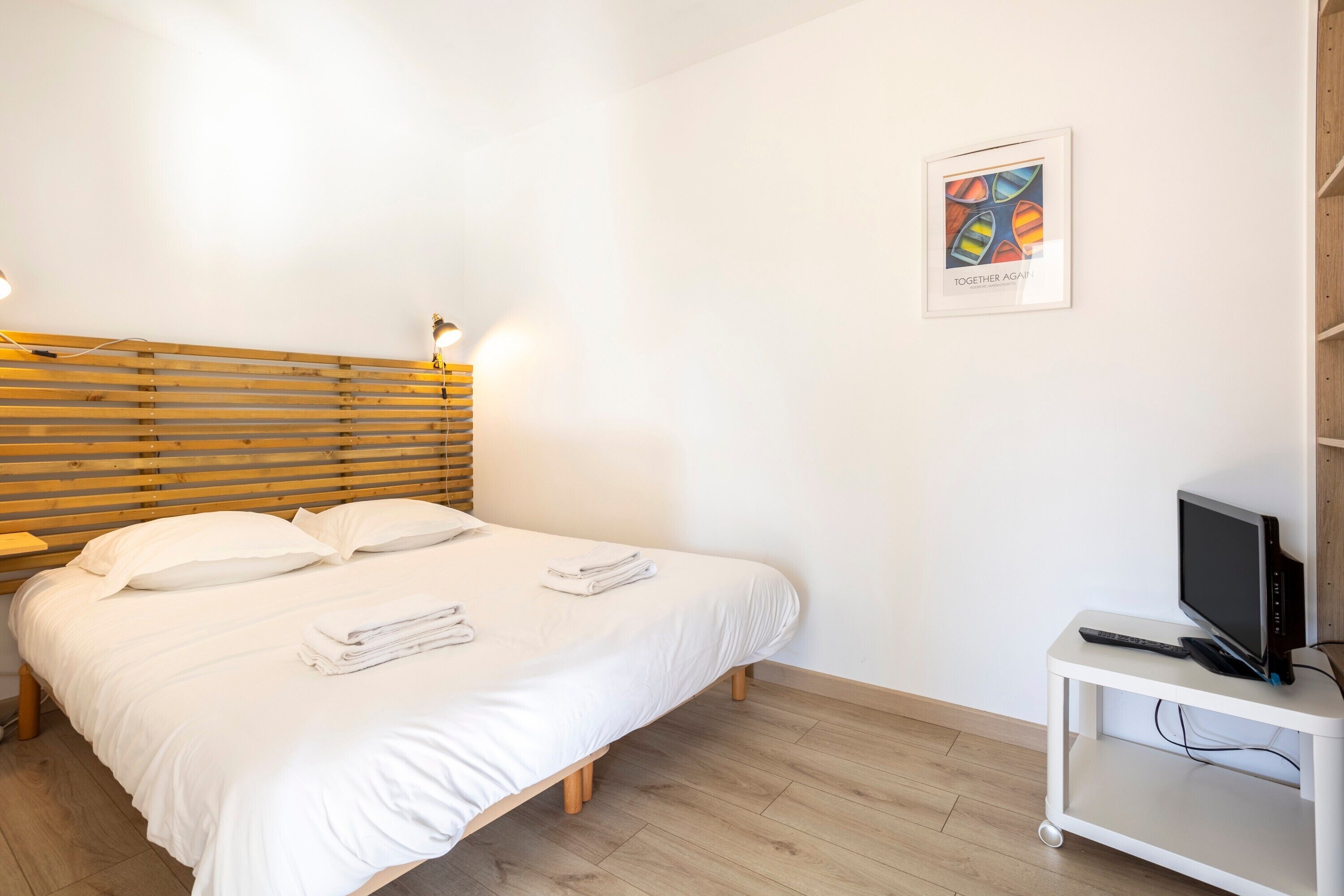 1 camera, Wi-Fi gratuito, lenzuola