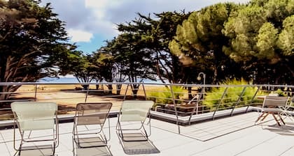 Villa 'Le Bain De Mer - Vue Mer, Terrasse Privée et Wi-Fi'