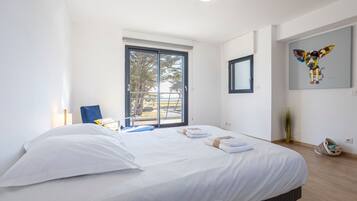 5 habitaciones, tabla de planchar con plancha y wifi gratis