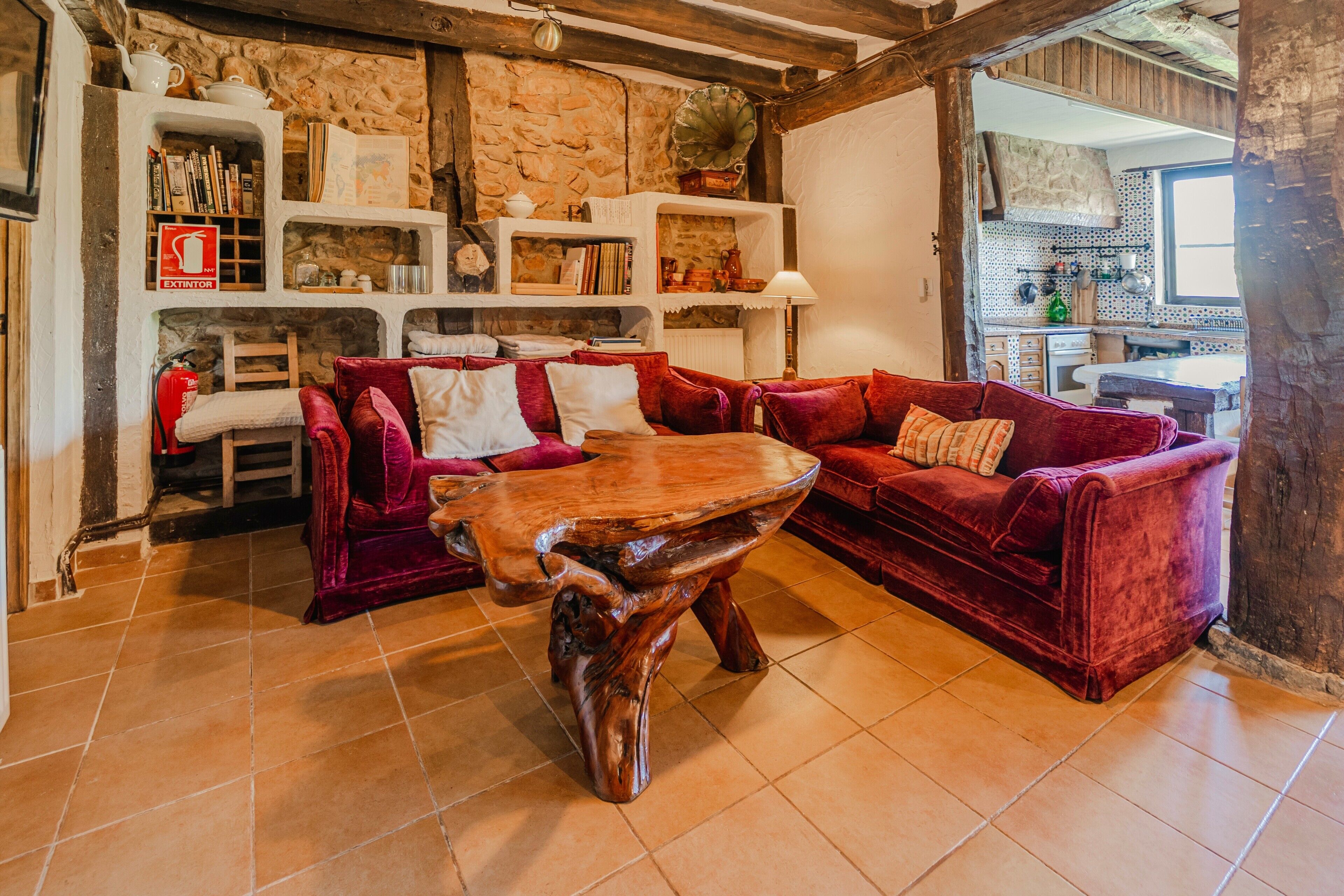 TV, fireplace, stereo