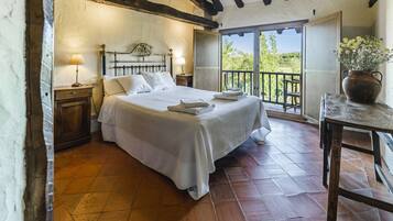 4 habitaciones, wifi gratis y ropa de cama