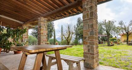 Room 'Camera 1' with Shared Pool, Shared Garden and Air Conditioning