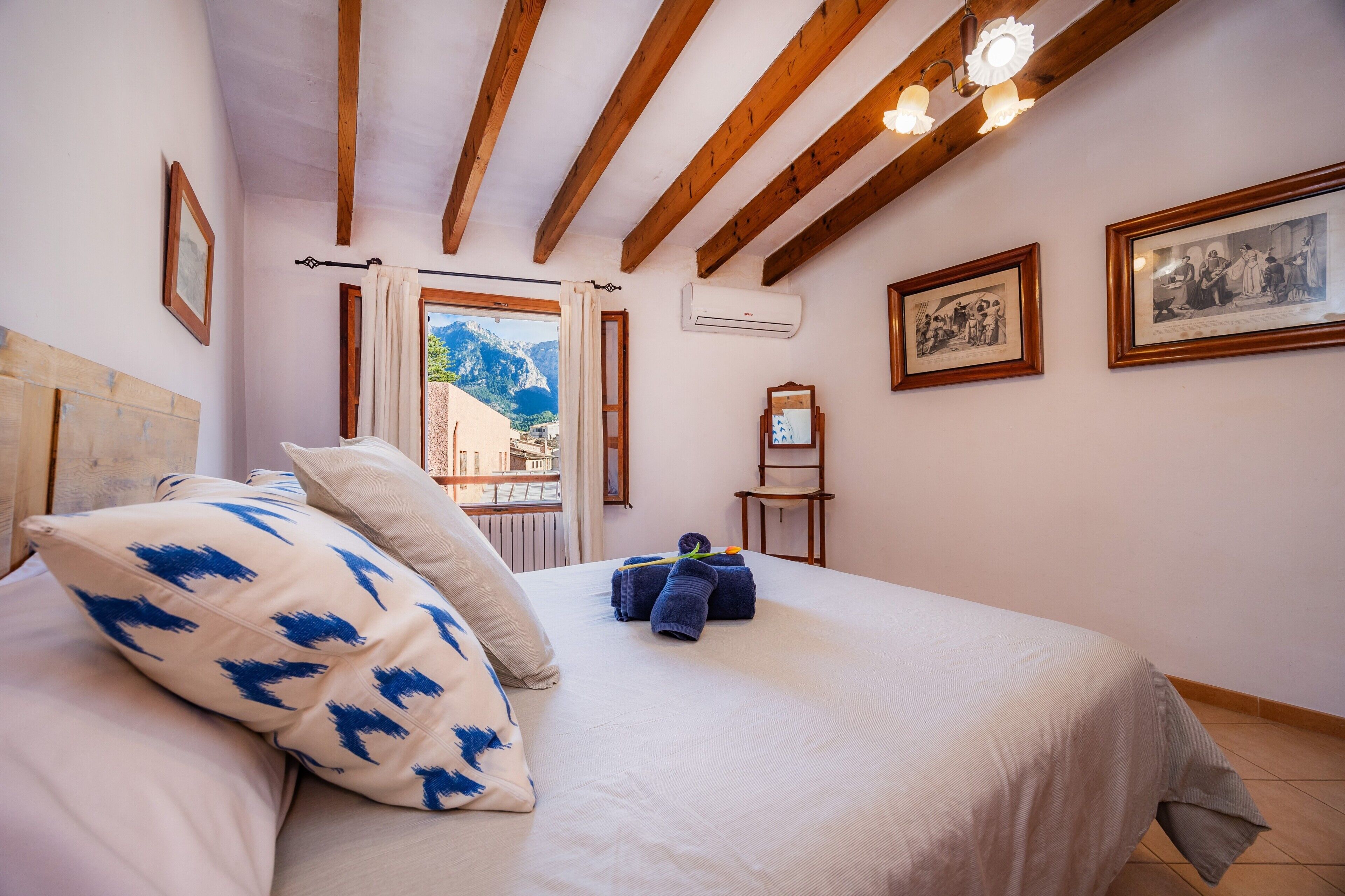 3 Schlafzimmer, Schreibtisch, schallisolierte Zimmer