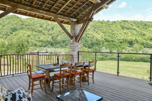 Maison 'Entre Lacs Et Montagne' avec vue sur les montagnes, Wi-Fi et climatisation