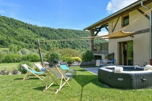 Baignoire à remous extérieure
