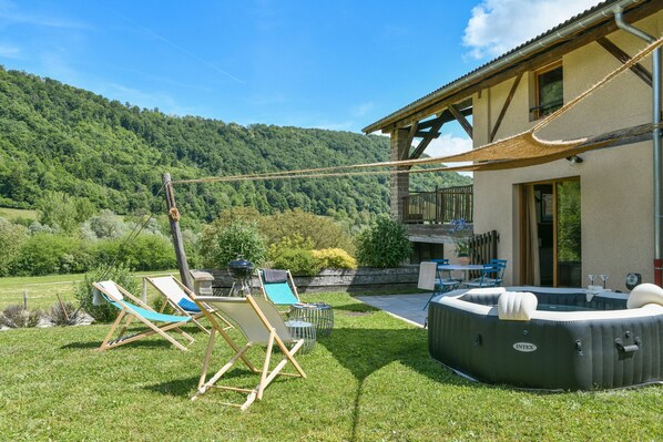 Bain à remous extérieur