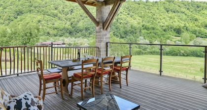 Landhaus 'Entre Lacs Et Montagne' mit Bergblick, Wi-Fi und Klimaanlage