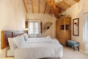 2 dormitorios, tabla de planchar con plancha, wifi gratis y ropa de cama