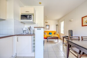 Interior - Accessible Apartment for Persons with Reduced Mobility with Garden and Shared Pool in Soulac-sur-Mer (Soulac-sur-Mer)