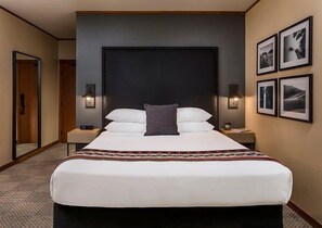 1 dormitorio, escritorio, tabla de planchar con plancha y wifi gratis