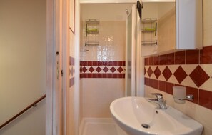 Shower, hair dryer - Amazing home in Viddalba with WiFi (Viddalba)