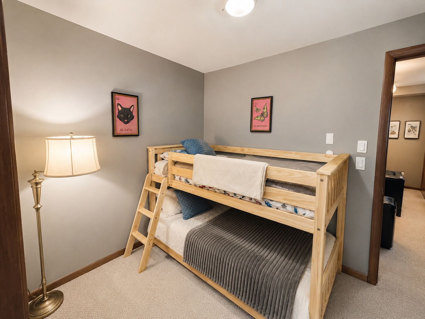 3 chambres, fer et planche à repasser, Wi-Fi, literie fournie