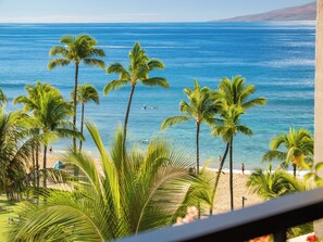 On the beach - Best of Kaanapali Ali'i Suite 382 - Walk Whalers Village - Ocean Views (Lahaina)