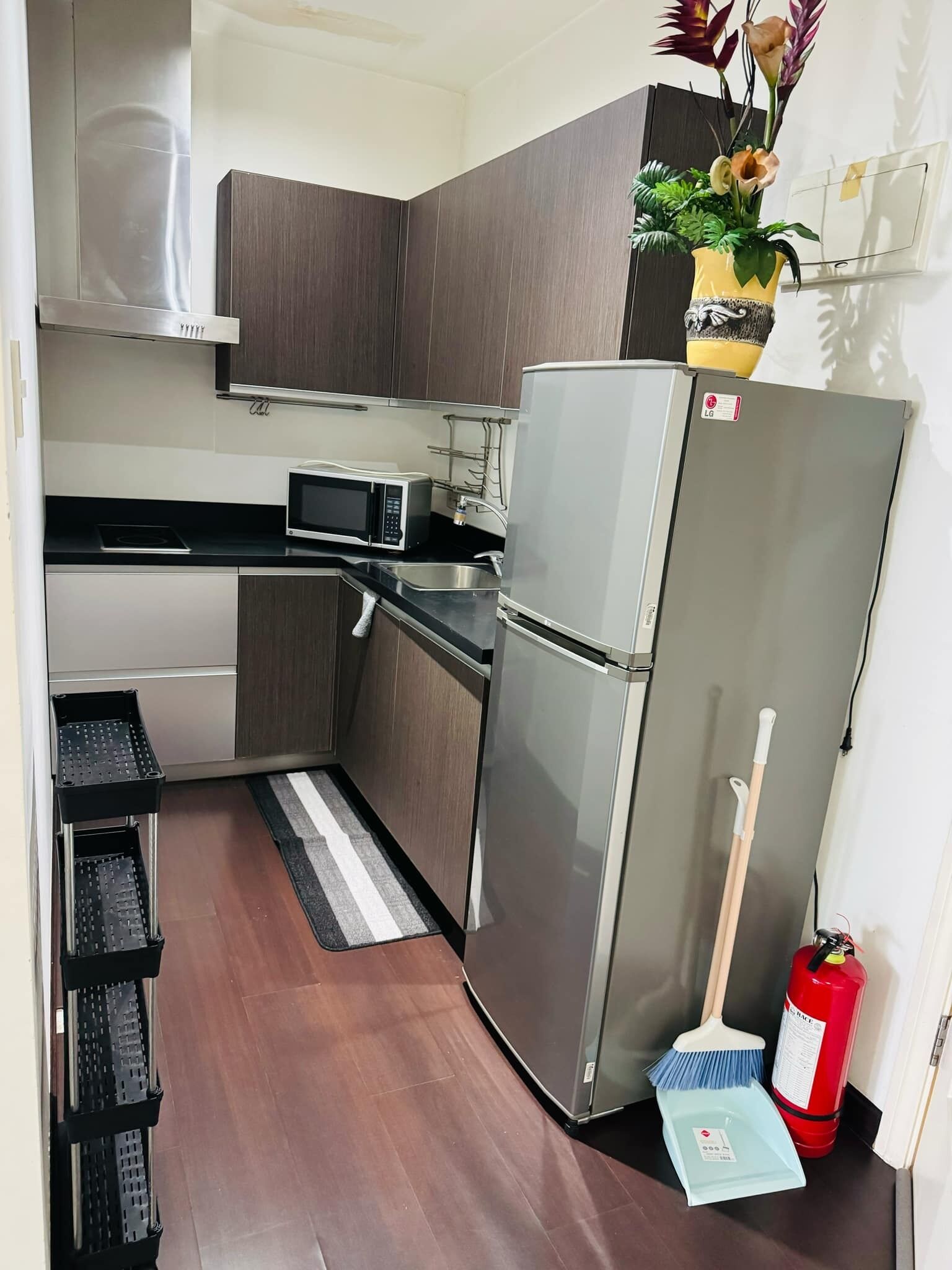 Family Apartment, Balcony, City View | Private kitchen