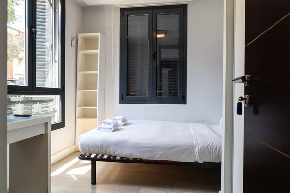 1 bedroom, free WiFi, bed sheets