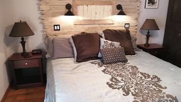 2 chambres, fer et planche à repasser, Wi-Fi gratuit, draps fournis