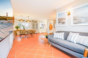 Télévision, chaîne hi-fi