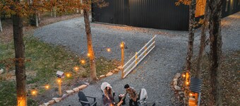 Luxury Barndominium w/ Golf Sim, Hot Tub, Home Theater, Minutes to Jim Thorpe!