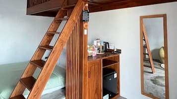 Family Room, 1 King Bed, Non Smoking | Free minibar, in-room safe, blackout curtains, free WiFi