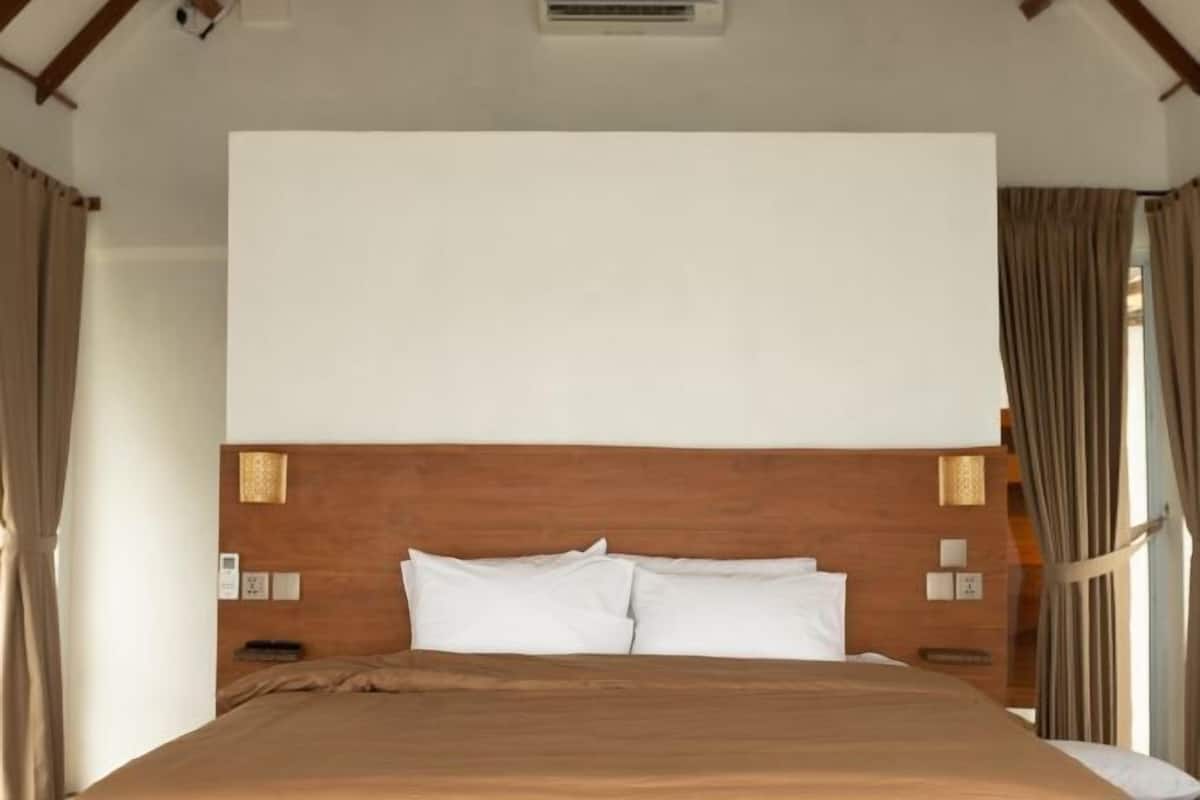 1 bedroom, free minibar, in-room safe, desk