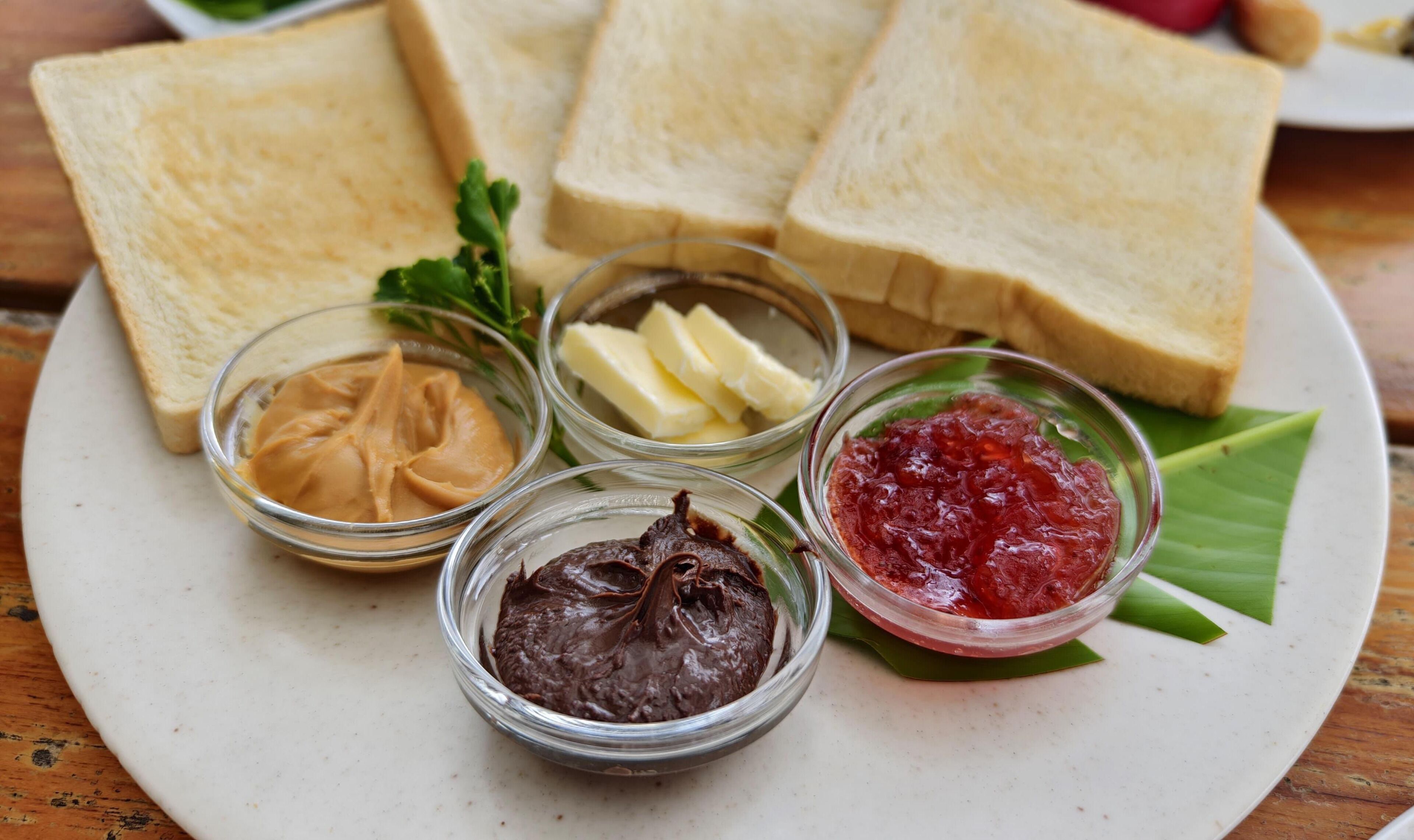 Makanan dan minuman