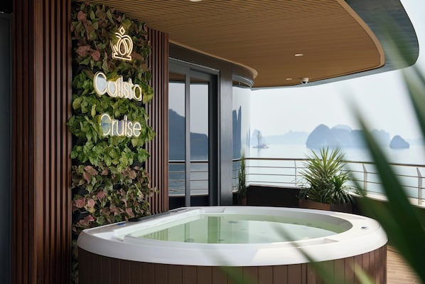 Chambre Présidentielle | Baignoire à jets