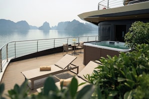 Chambre Double « Premier », 1 très grand lit | Balcon