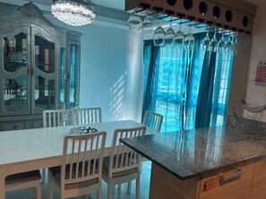 Dining - Modern loft by the sea (Santo Domingo Este)