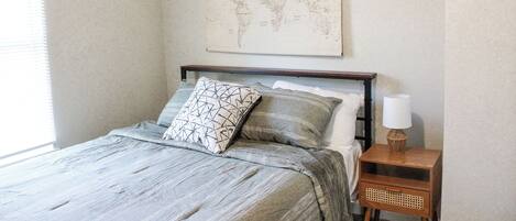 3 bedrooms, desk, free WiFi, bed sheets