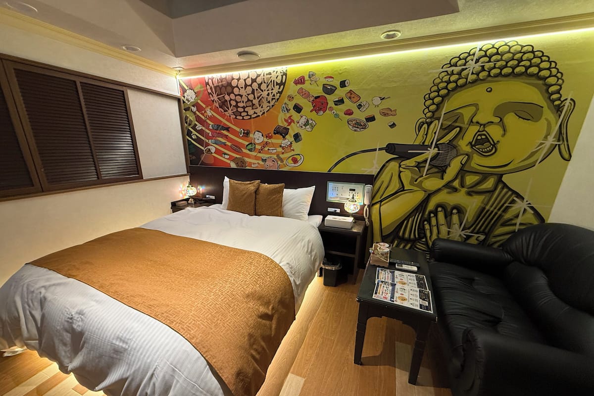 Double Room | WiFi (free), bed sheets