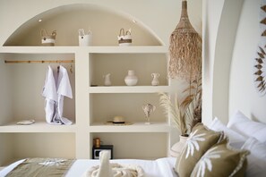 1 bedroom, iron/ironing board, WiFi, bed sheets - Tranquil 1-bedroom Villa with Private Pool in Kuta Bali (Bali)