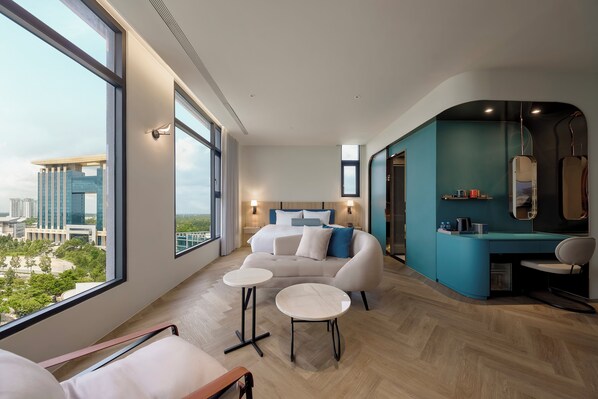 Executive Double Room, 1 King Bed | City view