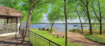 Private Lakefront Retreat-5Bd