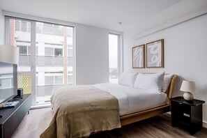 Iron/ironing board, WiFi, bed sheets - Blueground | Capitol Hill, lounge & w/d, nr park (Seattle)