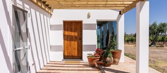 Holiday Home 'Courela Da Lameira' with Private Terrace, Wi-Fi and Air Conditioning